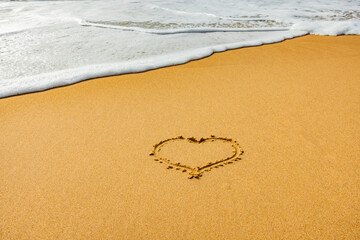 Sandherz am Buddina Beach an der sunshine coast in australien