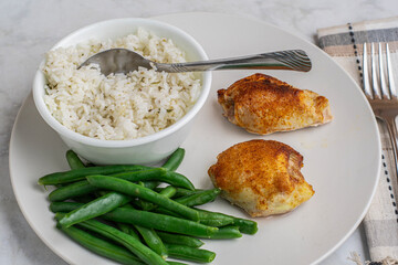    chicken thighs  with rice and green beans