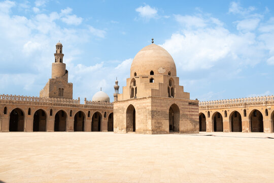 Mezquita de Ibn Tulum, El Cairo, Egipto