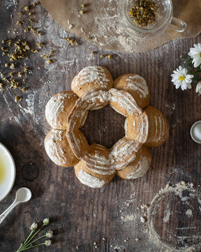 Couronne Bordelaise Bread on a wooden surface