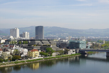 Obraz premium The view of Linz and the Danube river, Austria 