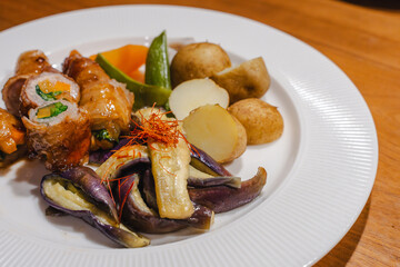 豚肉野菜巻きと茄子の和風定食