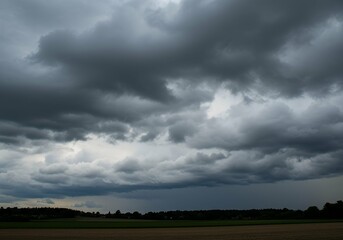 Overcast conditions sky preceding precipitation multi level amorphous nearly uniform frequently dark gray cloud formation typically produces continuous rain frozen rain ice pellets natural horizon
