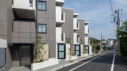 住宅街とマンション