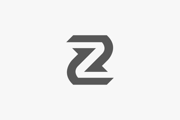letter Z arrow symetric logo