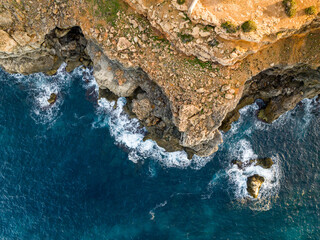 Faro Punta Moscater situado próximo a Sant Joan de Labritja, costa norte isla de Ibiza, en el...