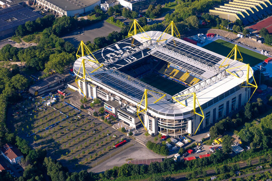 Luftbild vom Stadion in Dortmund, Signal Iduna Park, Westfalenstadion von Borussia Dortmund BVB