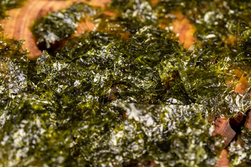 natural green algae that are used to prepare Japanese dishes, dry seaweed before cooking