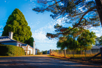 This place is absolutely beautiful during autumn, when the golden poplar trees are at their peak. It’s a peaceful and photogenic location so it’s great for a weekend road trip. 