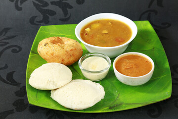 Sambar Vada with Idli Sambar