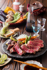 【和牛サーロインステーキ】 和牛サーロインを焼き目香ばしく赤身は残したレアに仕上げました。