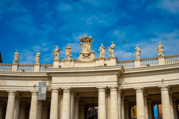 Obraz premium The Papal Basilica of Saint Peter in the Vatican, or simply Saint Peter's Basilica, is a church of the Italian High Renaissance located in Vatican City, an independent microstate enclaved within the c