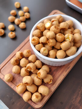 Hazzelnuts