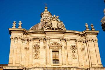 Obraz premium The Roman Forum, also known by its Latin name Forum Romanum, is a rectangular forum surrounded by the ruins of several important ancient government buildings at the centre of the city of Rome. Citizen