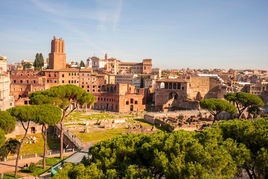 Senatorial Palace. 12th century municipal building on Roman foundations with a bell tower,  Michelangelo elements.
Rome, Italy