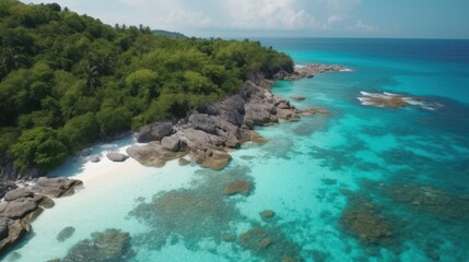 Obraz premium Tropical coastline turquoise water and cliff scene