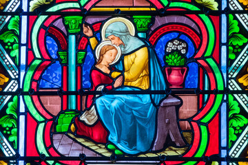 Obraz premium Stained glass (19th century) of Virgin Mary with her mother St. Anne.