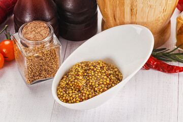 Spicy mustard sauce with seeds