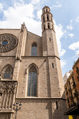 Obraz premium Facade of the Basilica of Santa Maria del Mar, Barcelona, Spain, showcasing its Gothic architectural style and historical significance