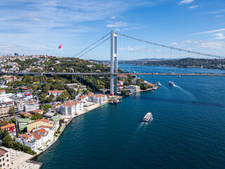 Obraz premium drone photo of the Bosphorus Bridge in Beşiktaş, Istanbul, Turkey during a sunny day
