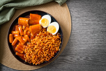 Korean instant noodles with Korean rice cake and fish cake and boiled egg