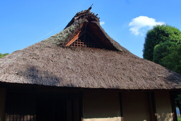 茅葺き屋根