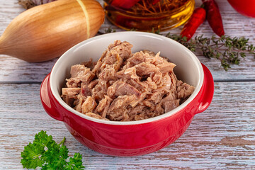 Canned tuna fish in olive oil