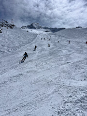 Ski aux Grands Montetes au printemps