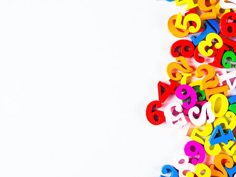 Bright numbers on a white background, giving the image a modern and dynamic look, ideal for educational projects.