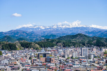 岐阜県飛騨高山と山の風景