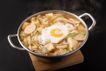鍋焼きうどん