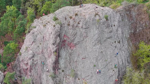 Escalade en falaise au rocher du Falkenstein