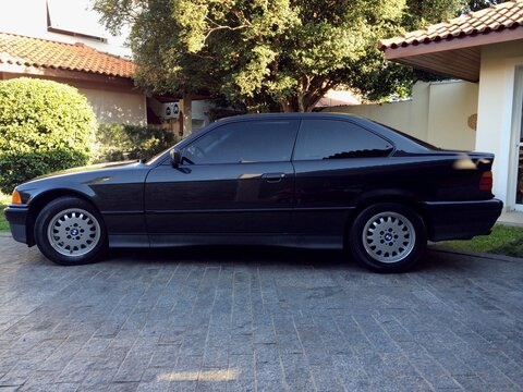 BMW 325i coupe, black, year 1992, side view, S&atilde;o Paulo - Brazil - May 2014