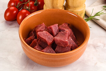 Raw beef cubes for cooking