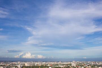 Fototapeta premium bangkok skyline at daytime