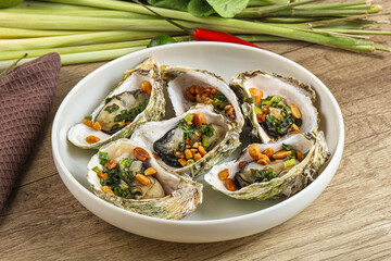Baked oysters with green onion