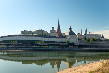 Obraz premium The bank of the river Kazanka with a beautiful view of the Kazan Kremlin. Russia