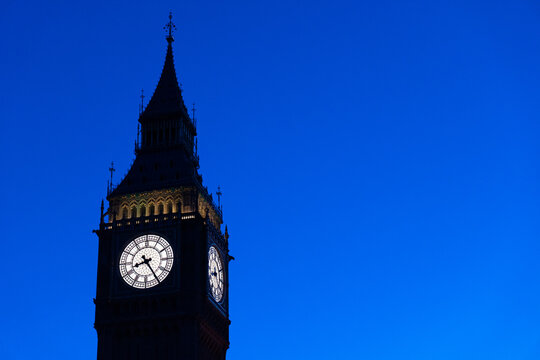 Famous big ben with a beautiful sunset.