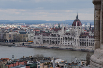 Obraz premium A panoramic view of the city of Budapest in Hungary over the river Danube as seen from Buda Castle.