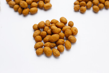 Coconut cream coated peanuts snack