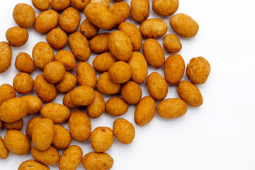 Coconut cream coated peanuts snack