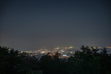 日本の鳥取県の大山のとても美しい星空