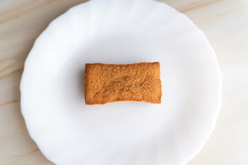 One Financier on plate④