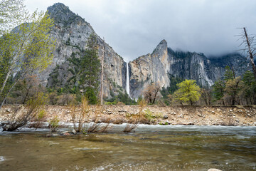 Yosemite National Park Spring of 2025 Bridalveil Fall, El Capitan, Cathedral Rocks and Spires 