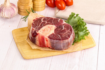 Raw beef ossobuco for roast