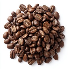 Obraz premium Pile of roasted coffee beans isolated on white background