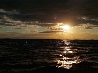 Obraz premium sunset over the ocean