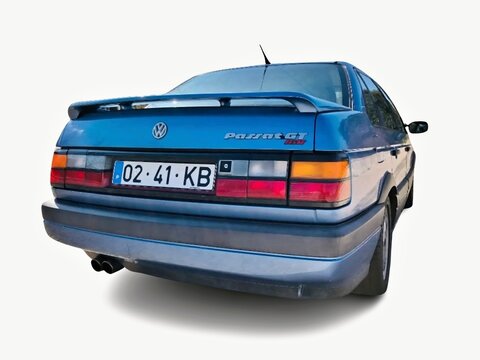 Volkswagen Passat GT G60 showing its rear side