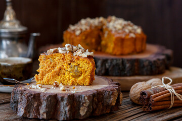 Homemade Vegan carrot cake (no fat, no dairy, no eggs, sugar free)