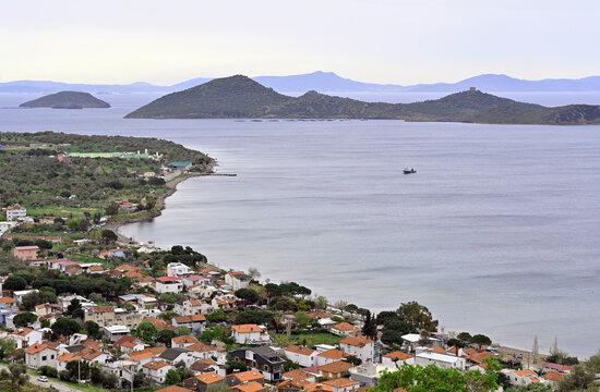 Dikili Denizk&ouml;y beach, a quiet village by the sea